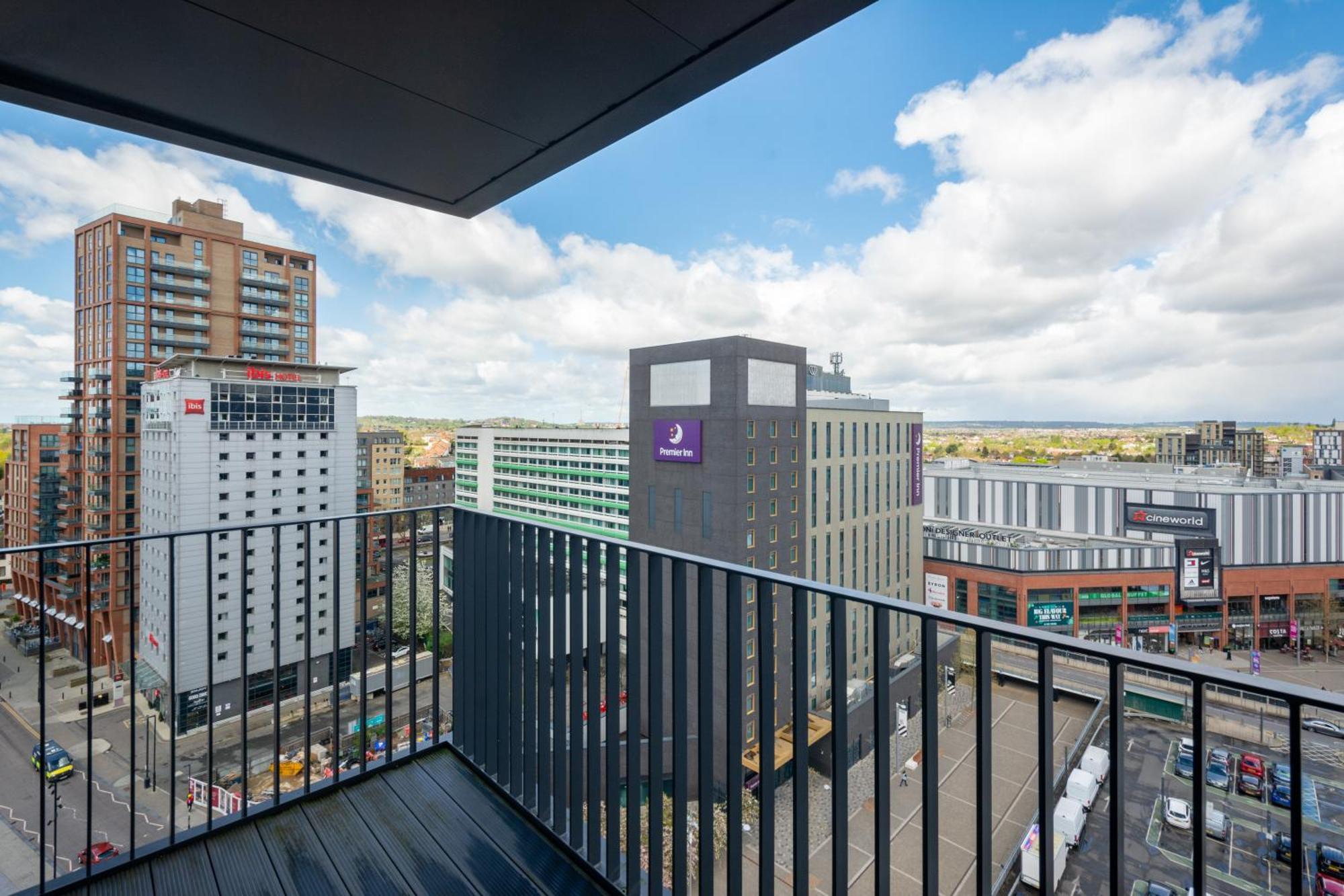 Mysquare State-Of-The-Art 1 Bedroom Apartments Near Wembley Park Londra Exterior foto